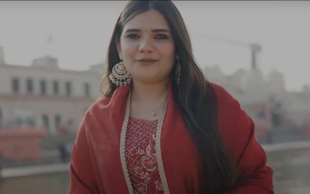 Swati Mishra Singer